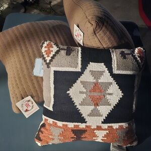 Geometric Pattern Throw Pillow